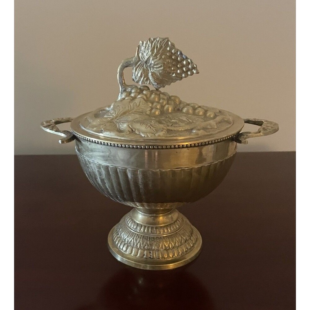 Vintage Brass Trinket Jar With Lid 8 High 5.5 Diameter 17 Circumference.